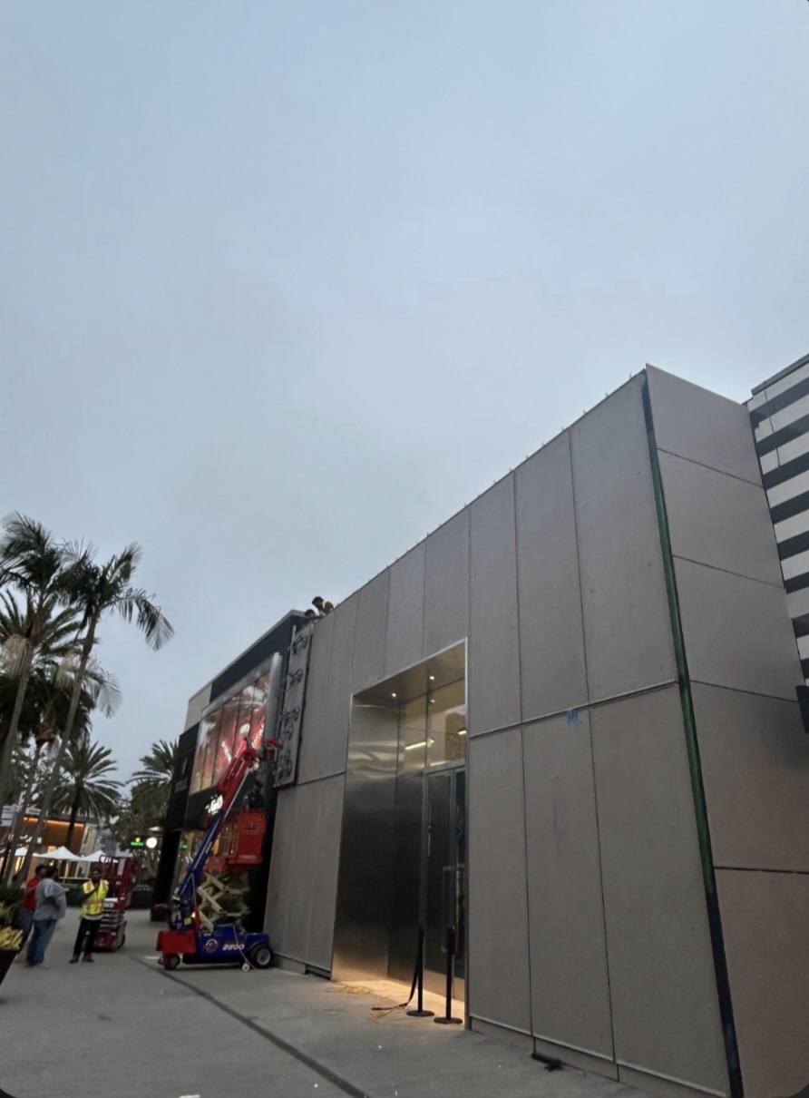 Completed GFRC (GRC) facade panels at On Running, Westfield UTC, San Diego, installed by Simply Stone and Marble